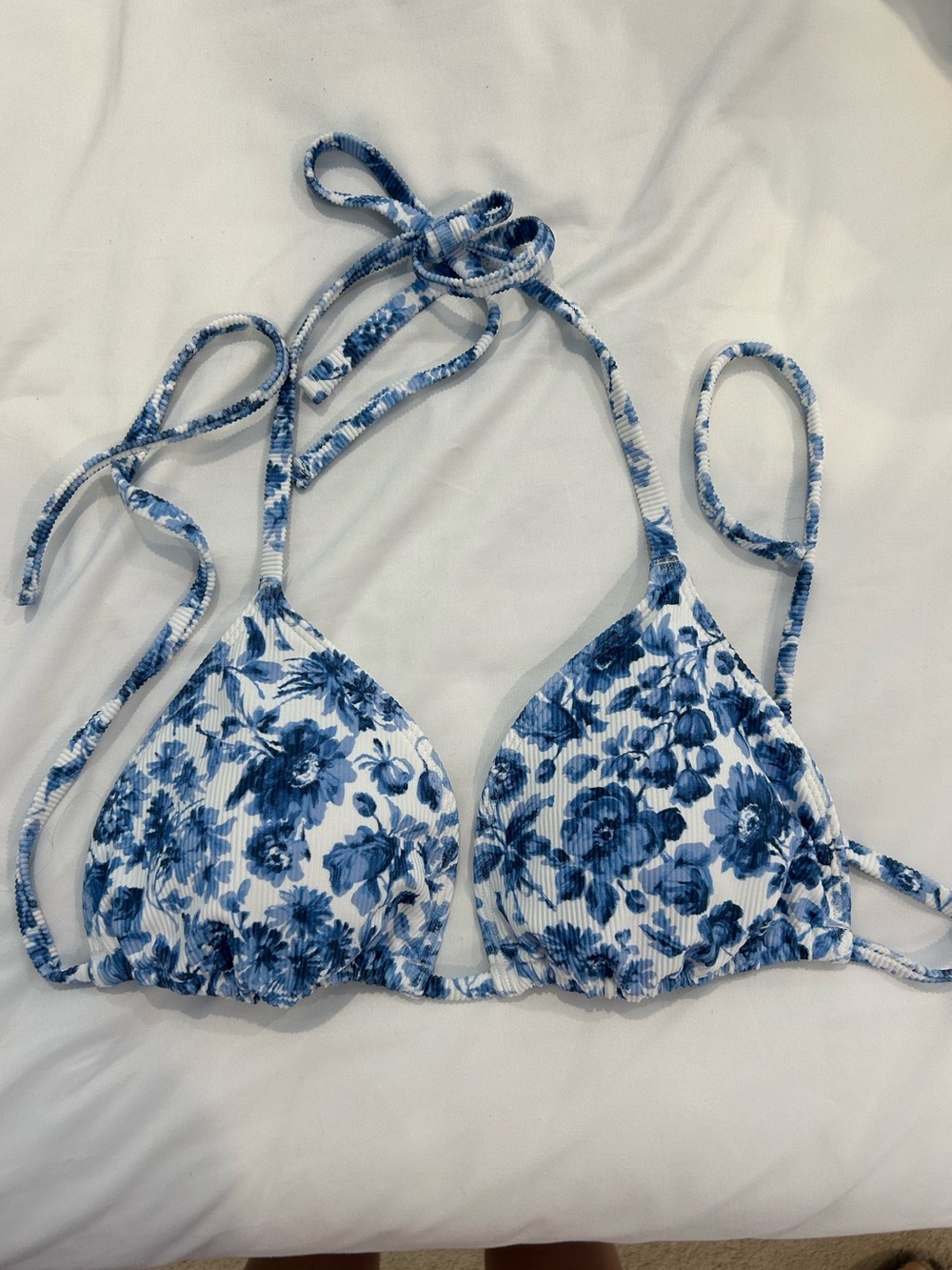 Abercrombie & Fitch Blue and White Floral Triangle Bikini Top